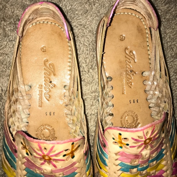 Artisan Mexican colorful woven leather huarache sandals - Picture 2 of 5